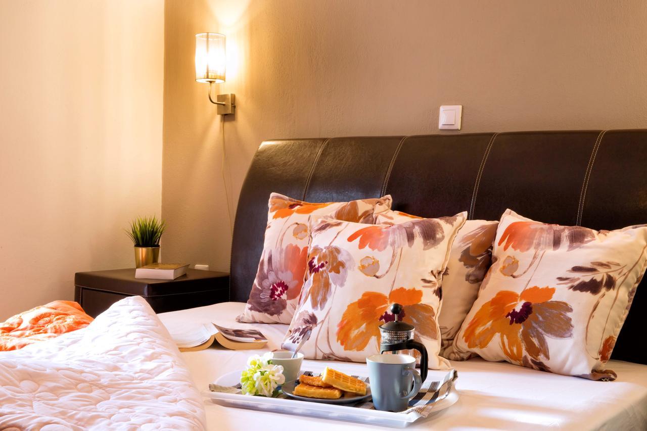 Golden Suites Ofrínion Eksteriør bilde