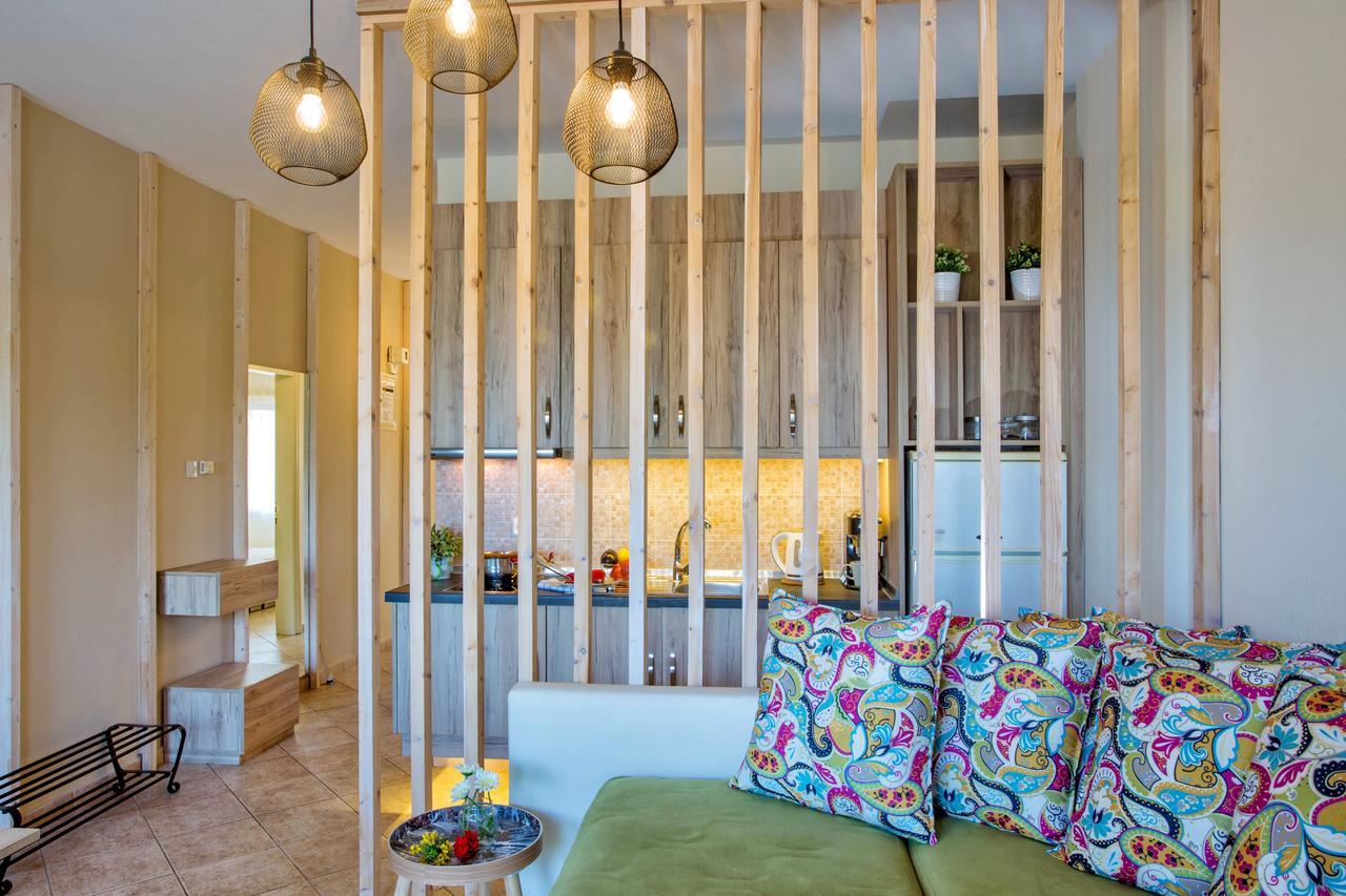 Golden Suites Ofrínion Eksteriør bilde