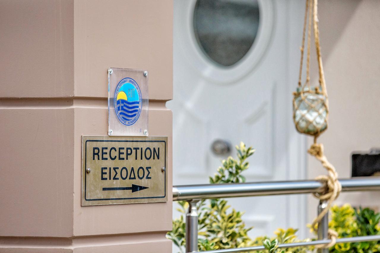 Golden Suites Ofrínion Eksteriør bilde